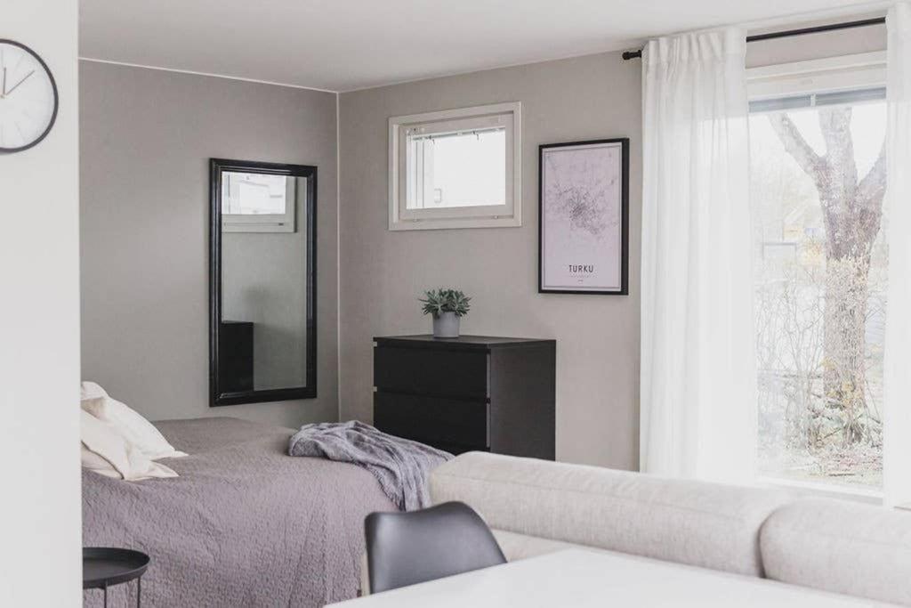 Beautiful New Studio Apartment Nearby The Center Åbo Exteriör bild